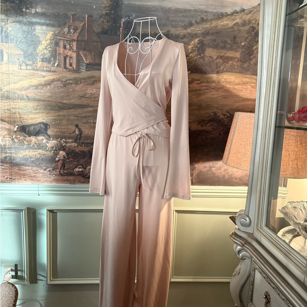 (S) NWOT Chic Blush Jumpsuit